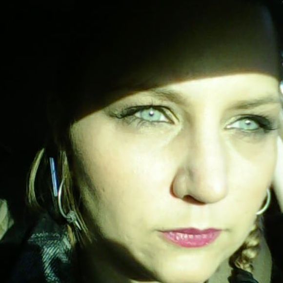 Meet your Posher, Jessica - Picture 1 of 1